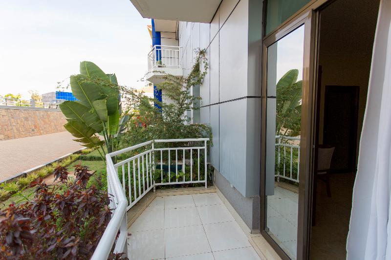 Dove Hotel Kigali Extérieur photo