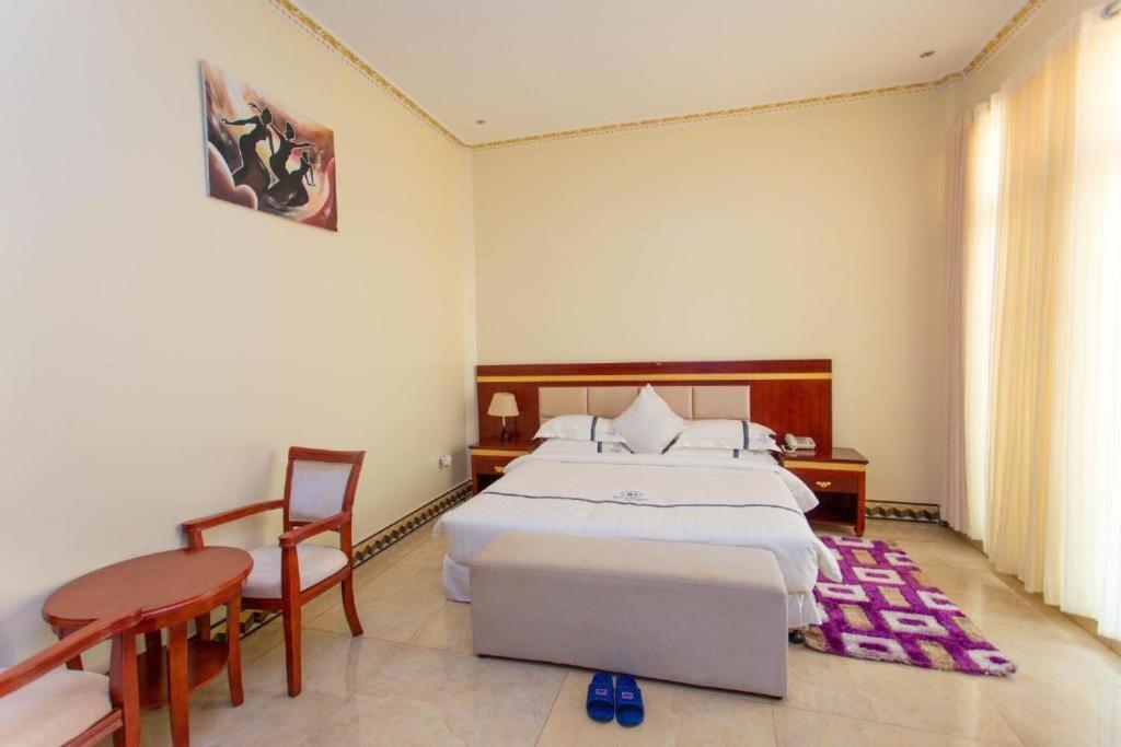 Dove Hotel Kigali Extérieur photo